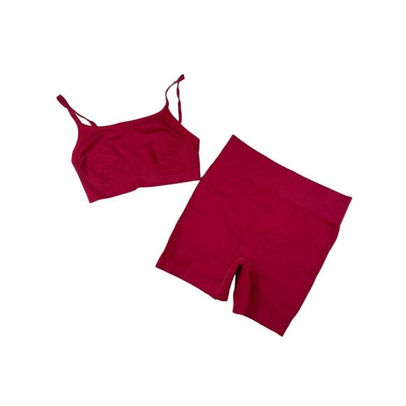 GymShark - Logo Sports Bra and Biker Shorts Set in Red